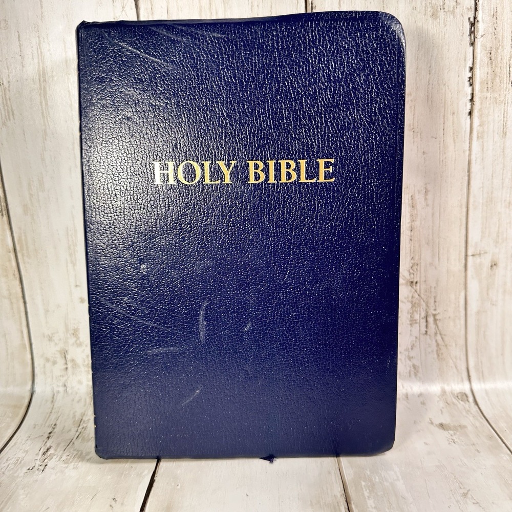 Andrews Study Bible NKJV 2010 Andrews University Press Dark Blue Light Wear